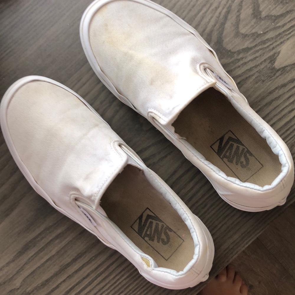 Distressed and Discolored White Vans (SEE PHOTOS) WOMENS 7.5 MENS 6